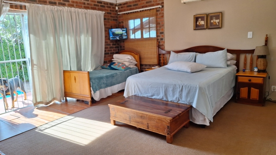 To Let 4 Bedroom Property for Rent in Bluewater Bay Eastern Cape